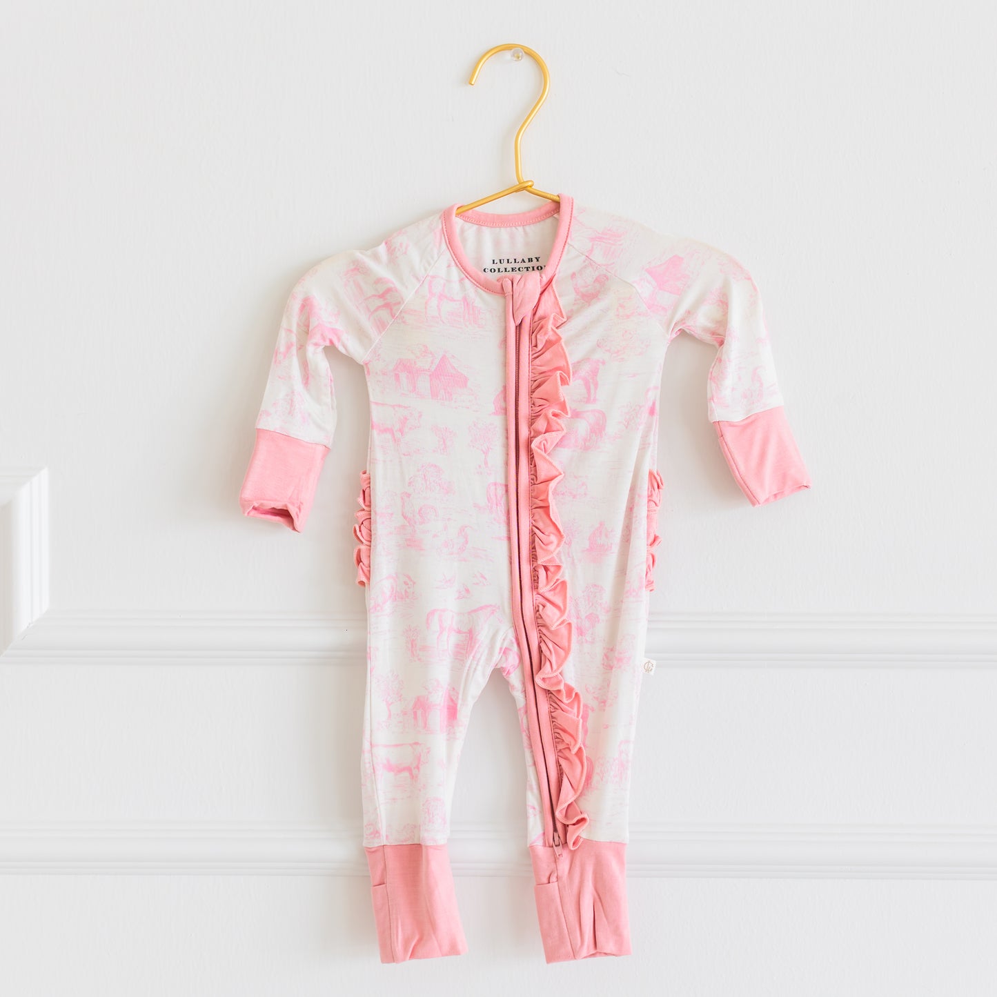 Blush Barnyard Toile Zippy
