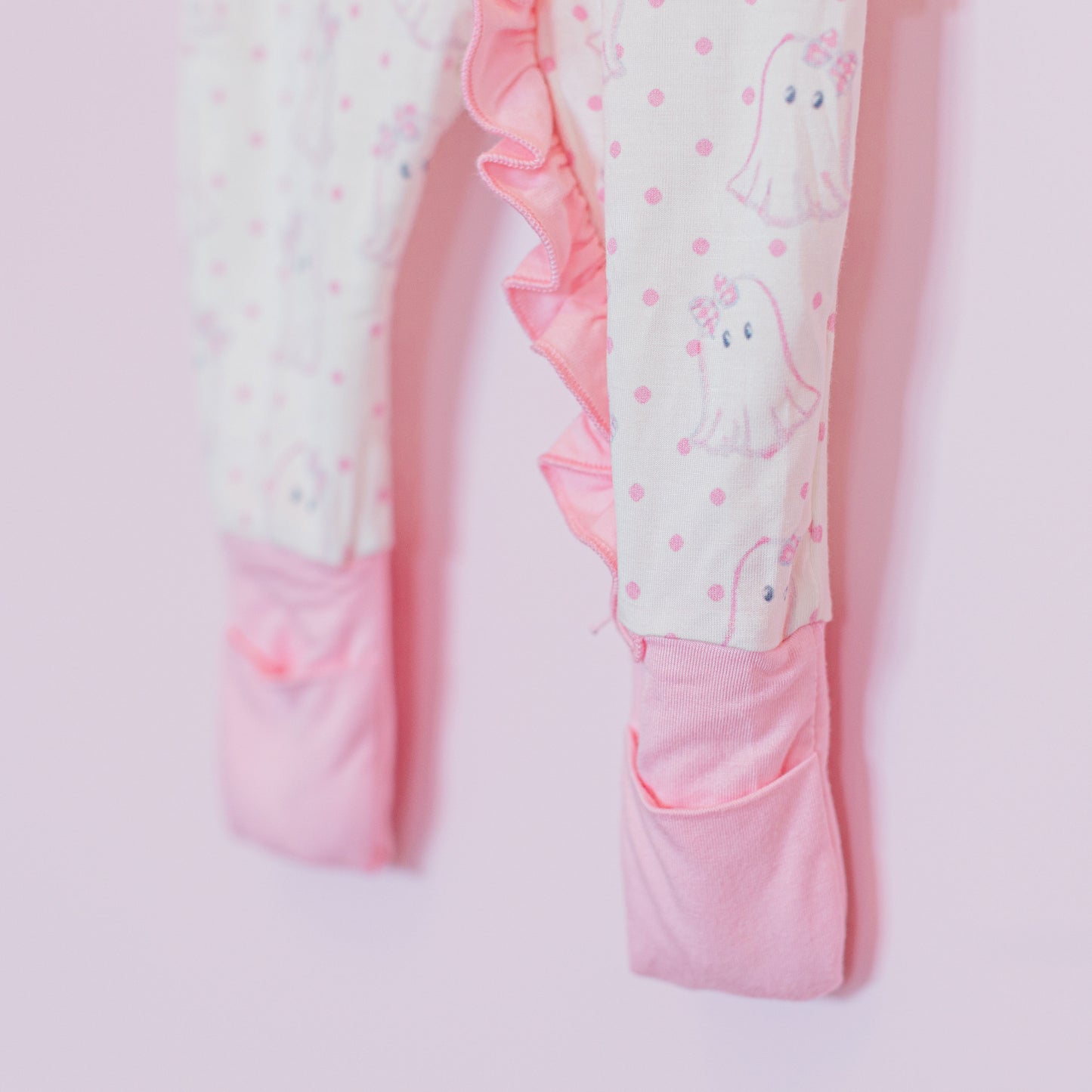 Bow Ghost Ruffle Zippy